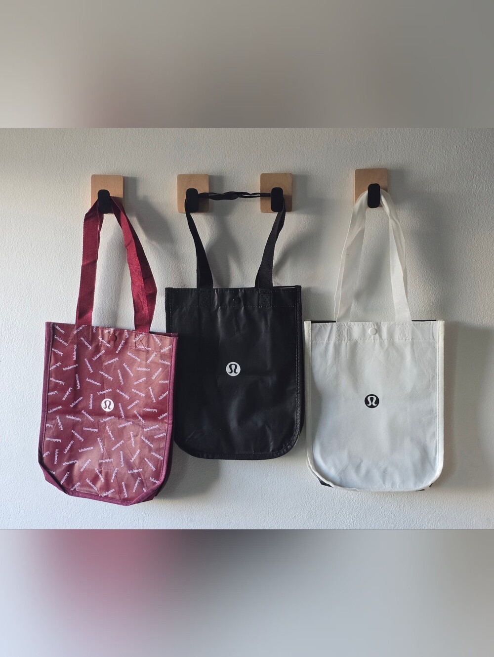 lululemon athletica Everyday Reusable Tote Bag - Black, White, Burgundy